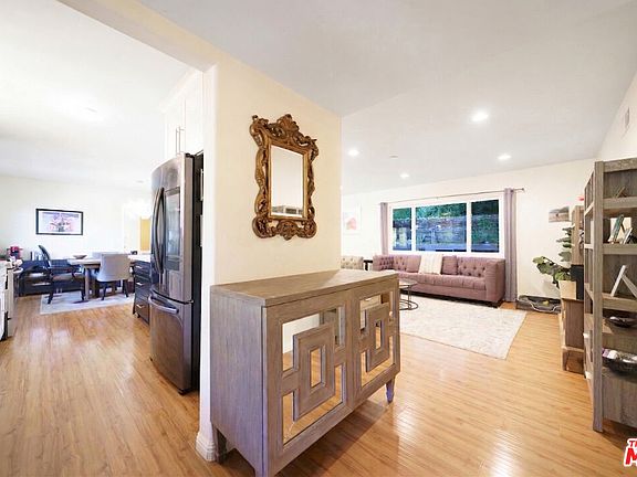4th image of 5532 Ocean View Blvd