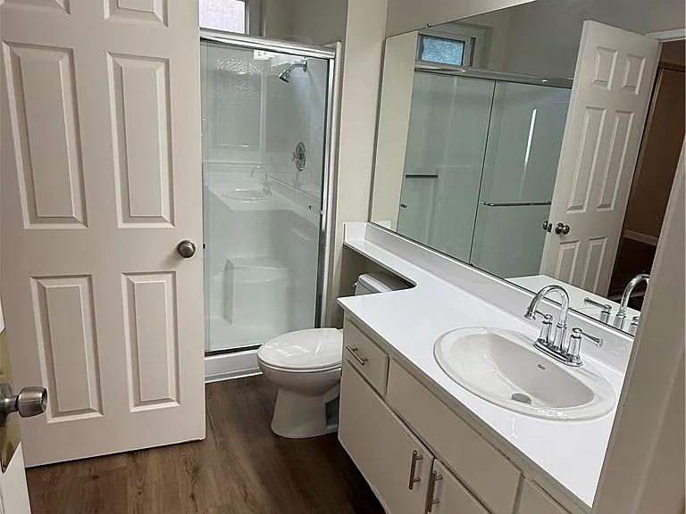 22166 Woodcreek Ln — Photo 17