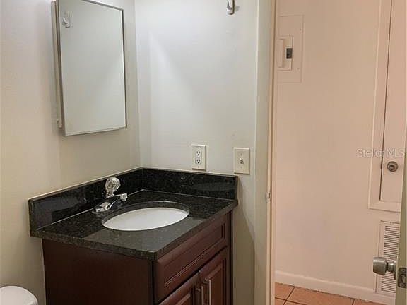 5th image of 304 Orange Ave