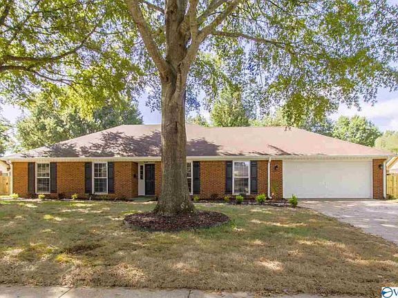 3rd image of 2309 Villaret Dr SW