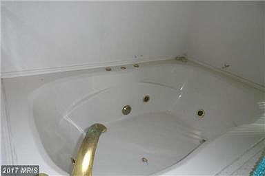 4th image of 15 Hillman Ct