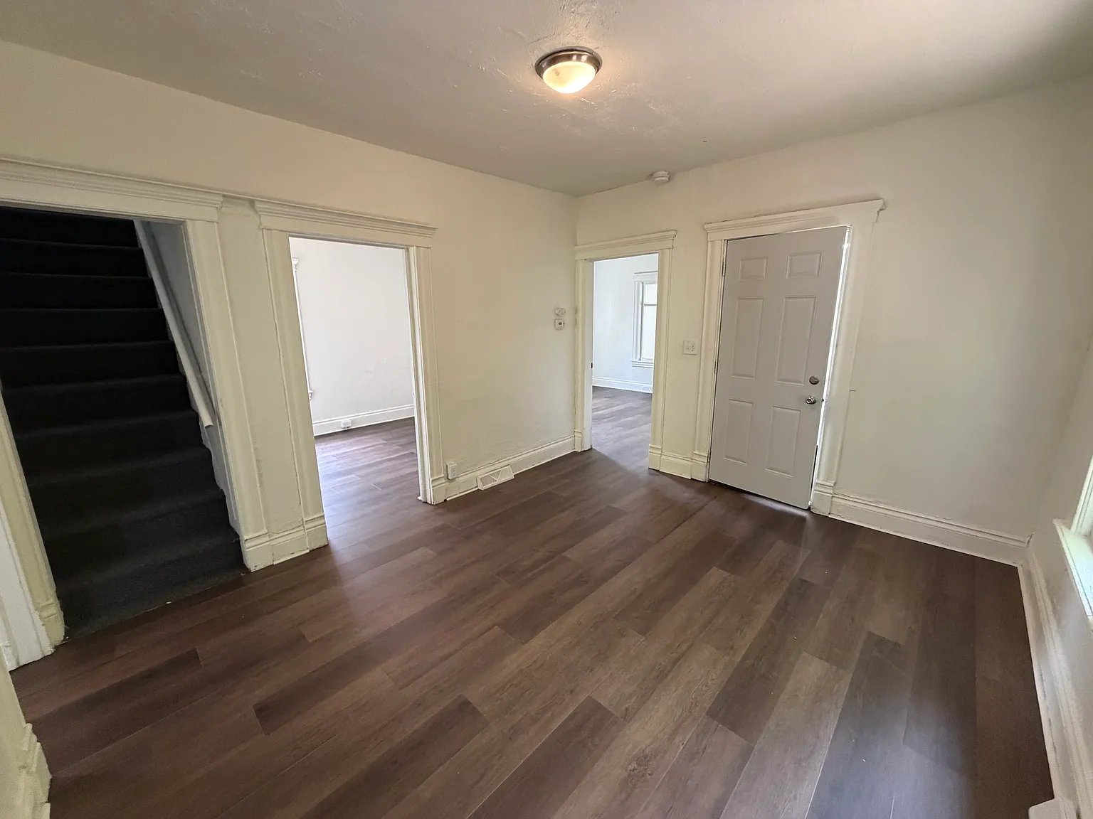 1009 Jackson St — Photo 3