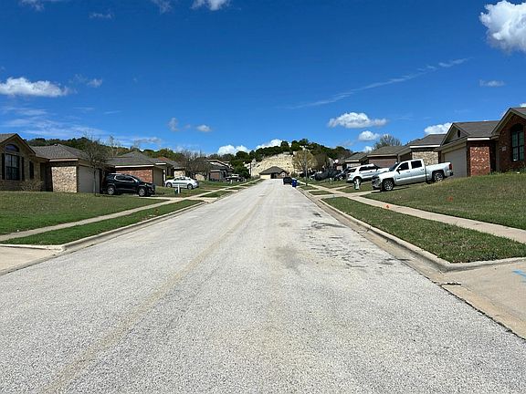 5th image of 1307 Marlee Cir