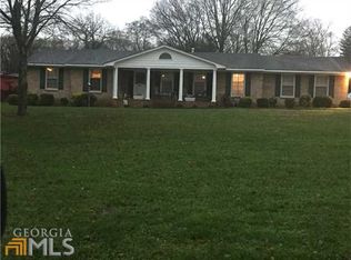 222 Meadow Ln, Cartersville, GA 30120