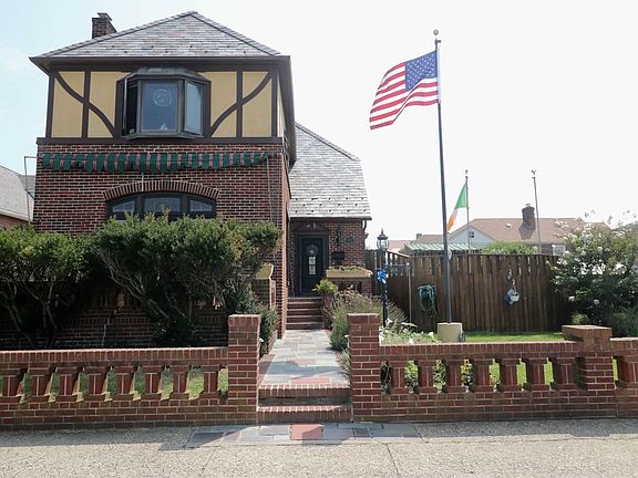 3rd image of 164 Washington Blvd