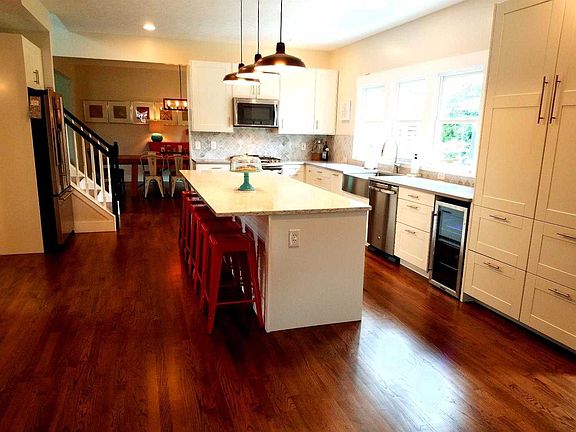5th image of 6570 Hunters Green Dr