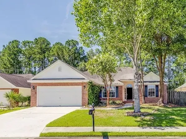 16 Hopeland Dr, Savannah, GA 31419