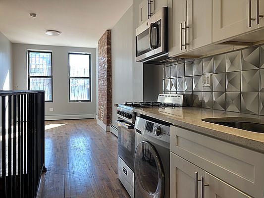 1st image of 347 Chauncey St #1A