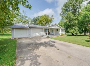 287 Maywood Dr, East Alton, IL