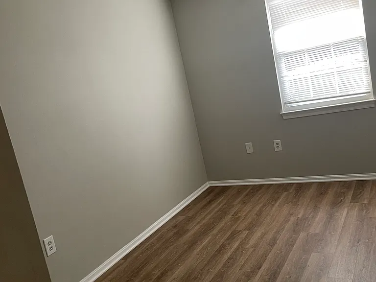 12211 Stevenson Ct — Photo 12