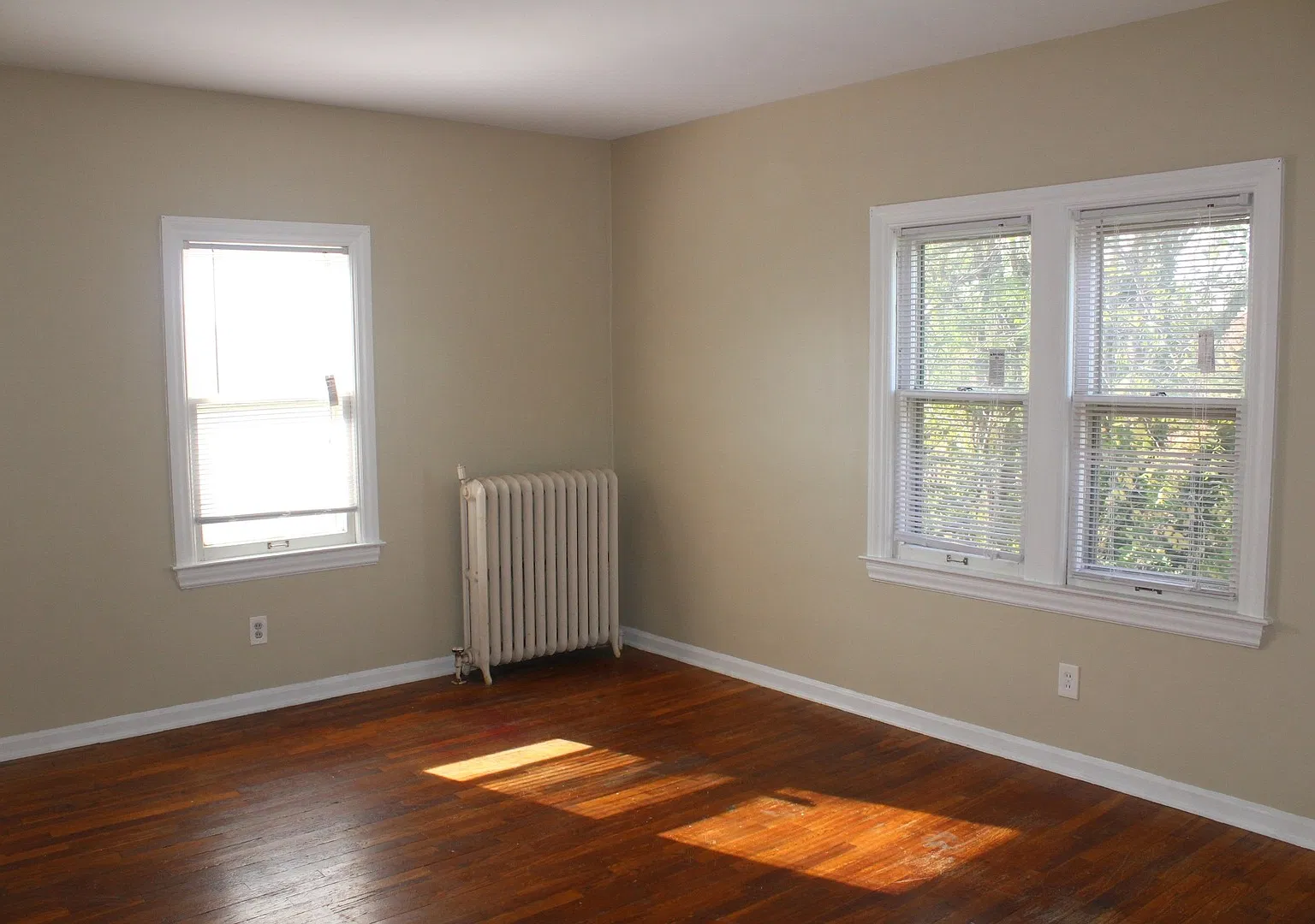 33 Lafayette Ave SE — Photo 2