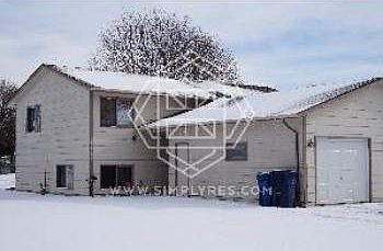 2nd image of 12912 Belle Aire Dr