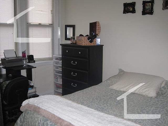 2nd image of 17 Burney St #1AI