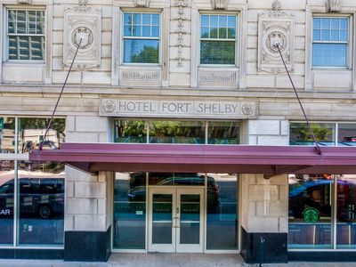 525 W Lafayette Blvd #21D, Detroit, MI, 48226