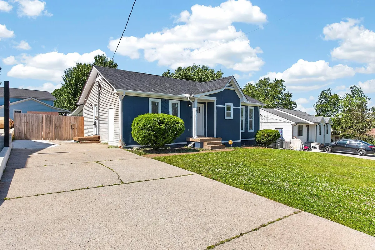 Building Photo - 3153 Towne Village Rd