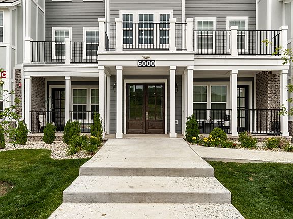 2nd image of 6000 Shadow Green Dr #301