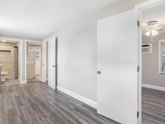 2nd image of 523 N 60th Way