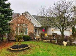 590 Harrison Rd, Perrysburg, OH 43551