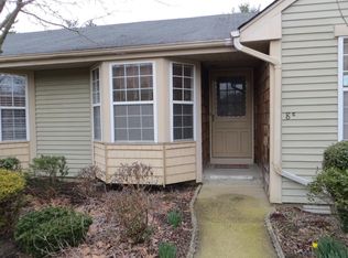 8 John Adams Ct, Monroe Twp, NJ 08831