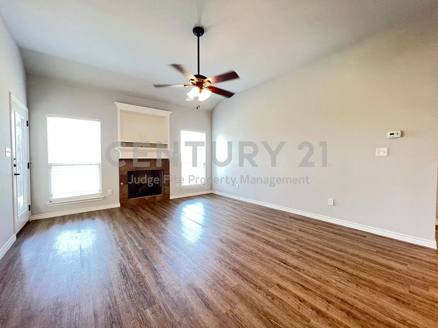 Beautifully Maintained 3/2/2 in Pilot Point Ready For Immediate Occupancy! — Photo 3