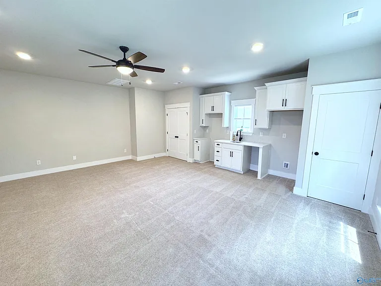 215 Saint Louis St — Photo 36