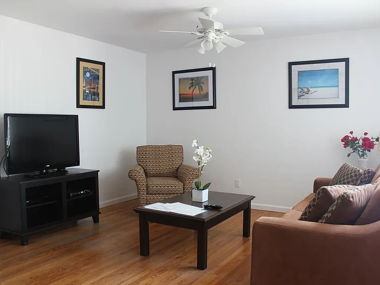 3987 Lamont St — Photo 1