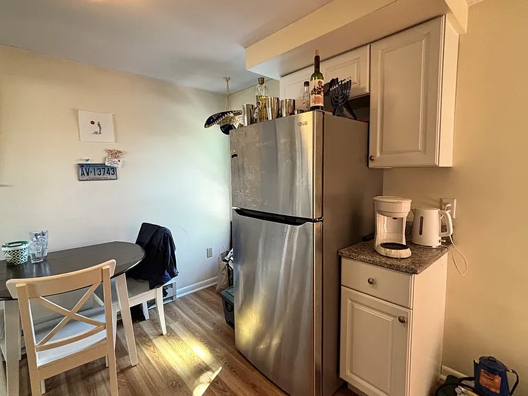 27 Weaver Ave #A — Photo 4