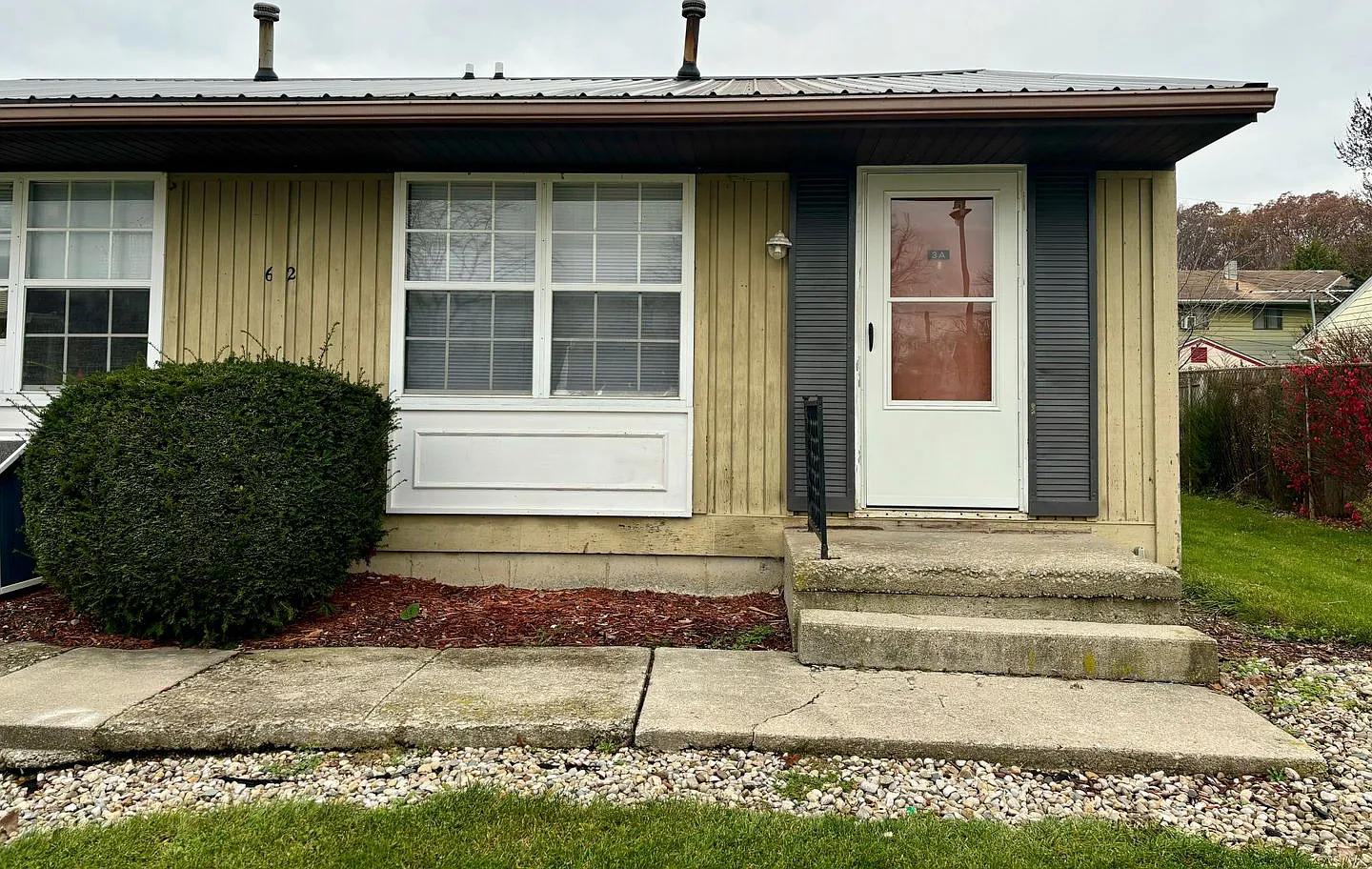 65 Sunset Dr — Photo 2