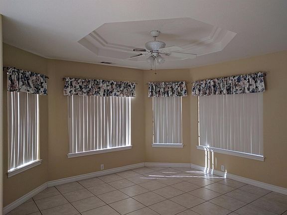 3rd image of 26401 Driftwood Ln