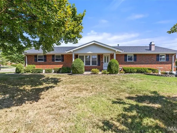 732 Fir Dr, Saint Charles, MO 63301