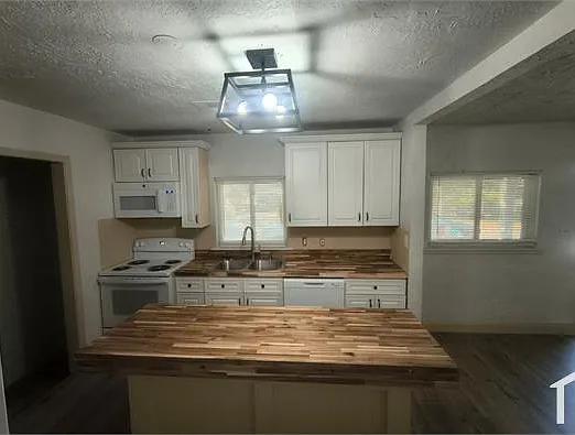 3 bed, $1,150 — Photo 1