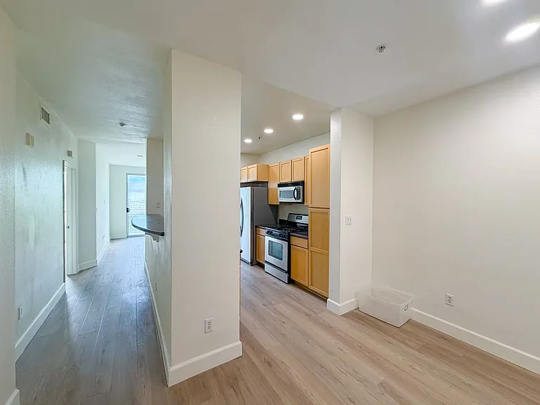 6400 Crescent Park E #407 — Photo 1