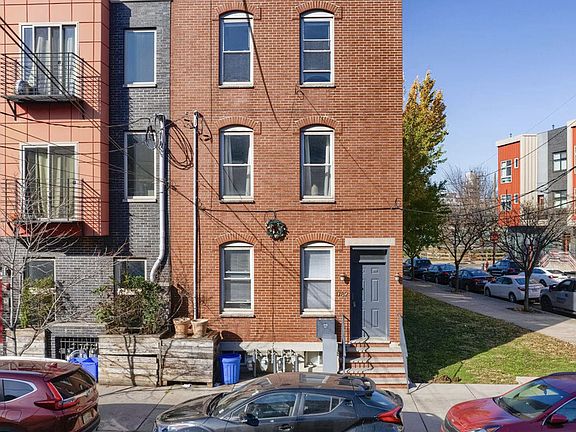 2nd image of 1782 Frankford Ave #2
