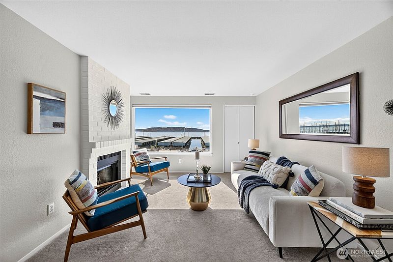 3rd image of 22609 6th Avenue S #202