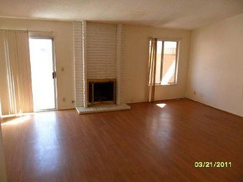 2nd image of 2005 De Osma St