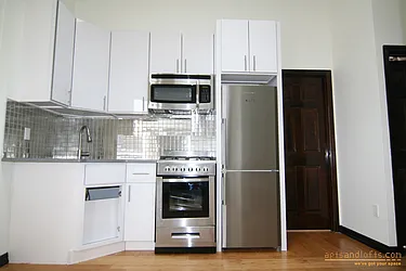 Rented by aptsandlofts.com