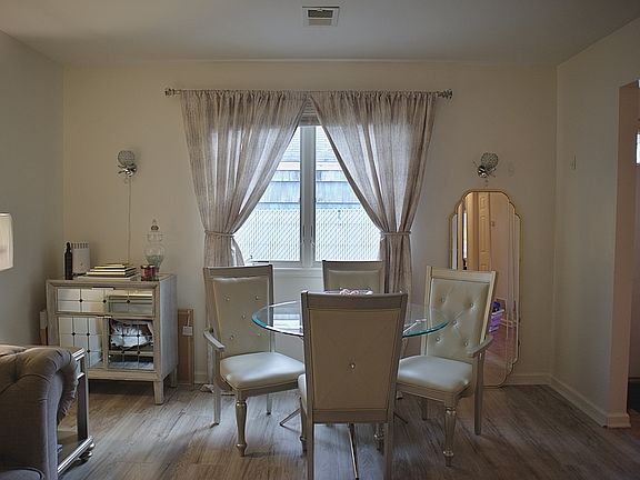 5th image of 333 10th St Floor 1