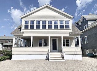 4 Venetian St, Groton, CT 06340