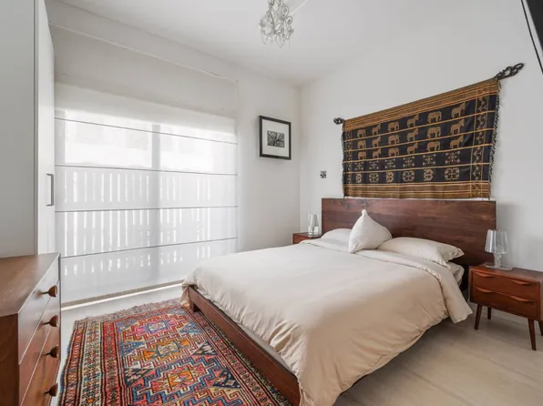 460 West Broadway image 12 of 20