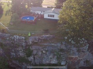 594 Brow Rd, Trenton, GA 30752
