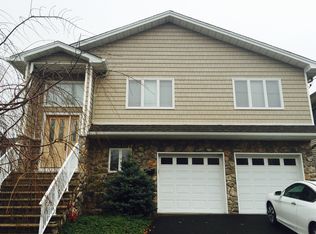 137 Norwood Ave, Lodi, NJ 07644