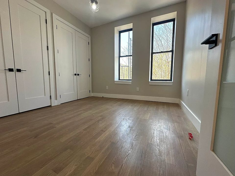 1st image of 428 Bleecker St #3A