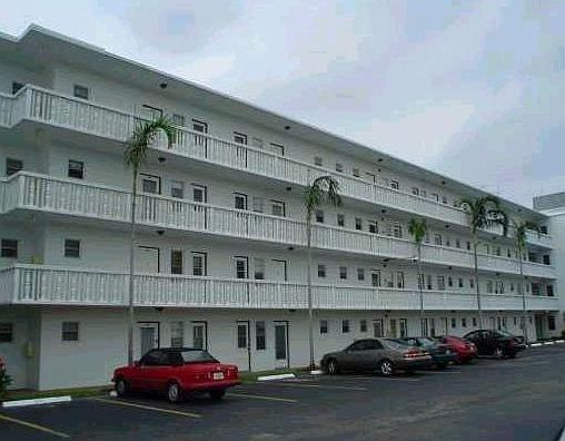 1st image of 604 NE 2nd St APT 327