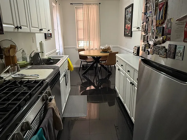 2090 Barnes Ave #3E — Photo 9