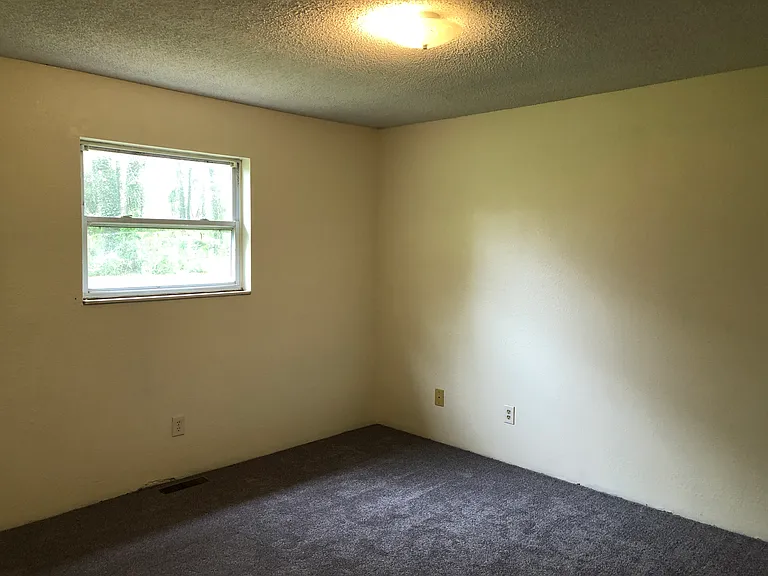 419 Peach Orchard Rd #A — Photo 3