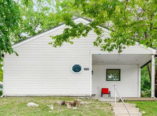2924 Wayne Ave, Kansas City, MO 64109