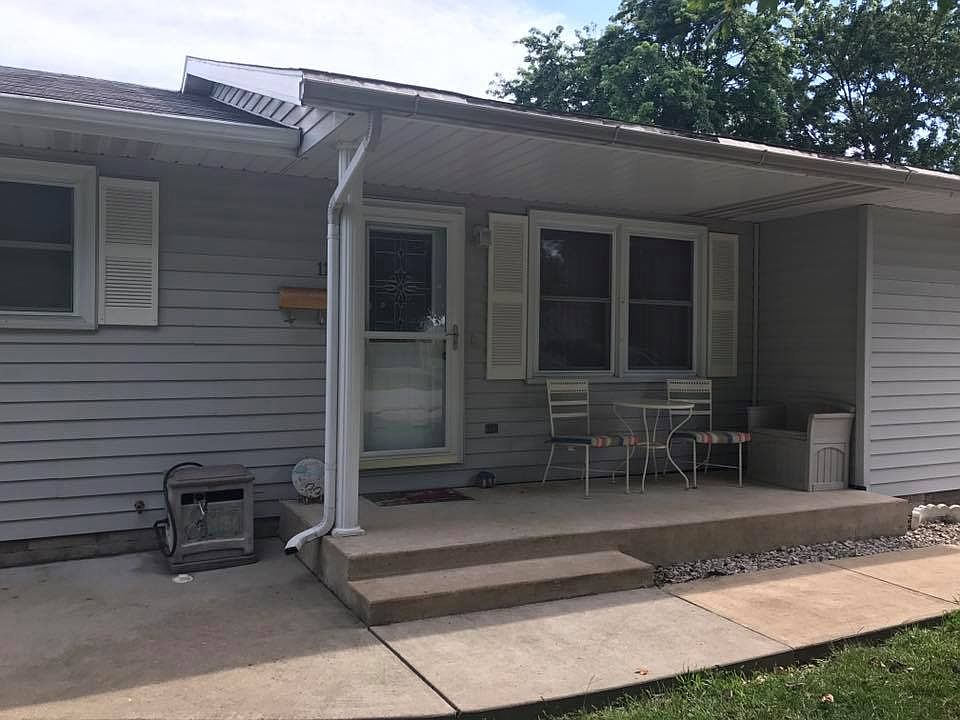 1st image of 112 Rosewood Dr