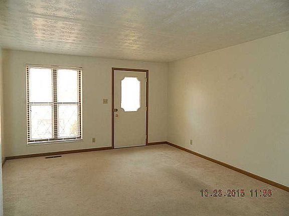 4th image of 140 Independence Ct #B3
