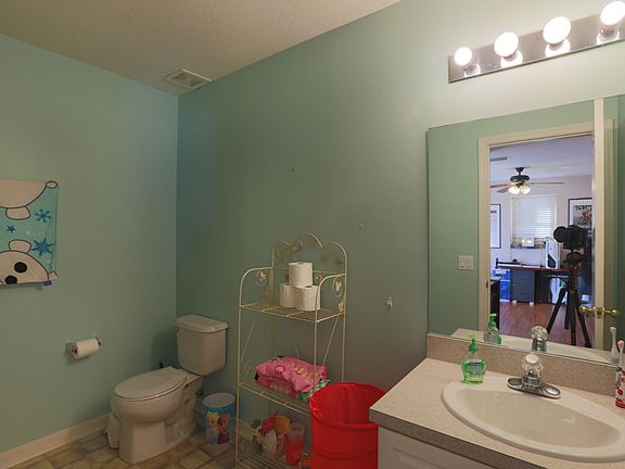 3rd image of 12123 Fern Haven Ave