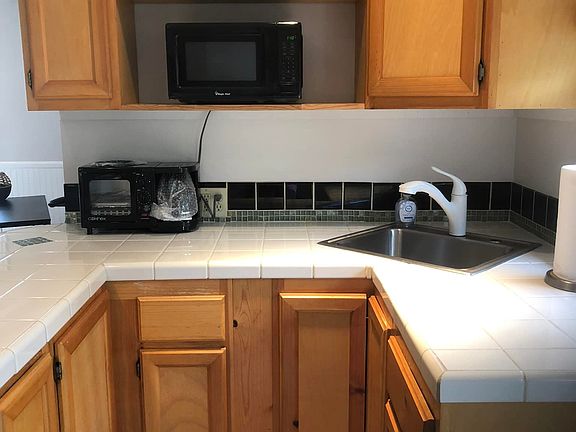 3rd image of 730 Alto Dr